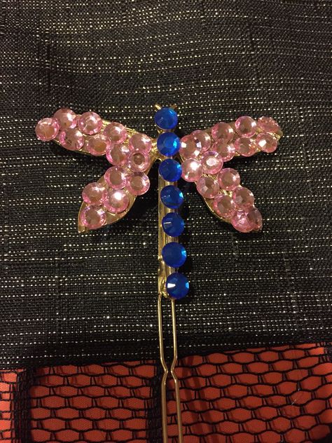 Pink and blue rhinestones!  Clip found on Amazon (with no rhinestones) Coraline Dragonfly Clip, Coraline Hair Clip, Coraline Hair, Coraline Room, Coraline Diy, Dragonfly Hair Clip, Coraline Birthday, Diy Dragonfly, Retro Room Ideas