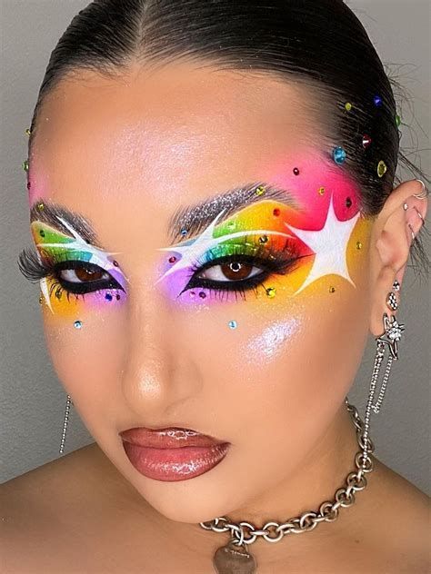 The quality is very good the style is also beautiful and the logistics are fast. I am happy Pride Inspired Makeup, Rainbow Makeup Looks Pride, Makeup For Pride, Pride Hairstyles, Pride Makeup Looks, Rainbow Makeup Looks, Pride Makeup Ideas, Pride Outfit Ideas, Makeup Pride