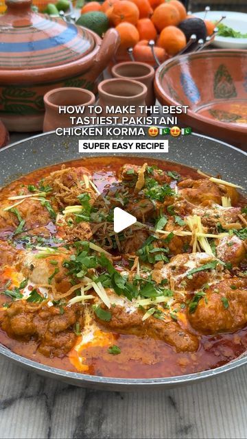 LONDON FOODEE | Halal Food on Instagram: "HOW TO MAKE THE BEST TASTIEST PAKISTANI CHICKEN KORMA RECIPE 😍🇵🇰😍🇵🇰!! I absolutely love Quorma, especially the wedding style that you find in Punjab, Pakistan. So today I am sharing my super easy recipe for exactly that.

You guys will absolutely love this, it is so much better than your basic Korma, especially a basic takeaway.

Some recipes use tomatoes, some don’t, “degi” (gathering) style Quormas in Punjab use it a lot and I personally prefer it, but if you don’t then just double the amount of yogurt. It’s fine, no need to cry in the comments.

So let’s get onto the recipe.

INGREDIENTS:

- 1 kg chicken (cut into curry pieces)

WHOLE SPICES:
- ½ tsp clove
- ½ tsp black peppercorns
- 1 inch cinnamon
- 1 bay leaf (dried curry leave)
- 1 tsp Tasty Chicken Curry Recipes, Chicken Curry Recipe Indian, Pakistani Chicken Recipes, Chicken Recipes Indian, Onion Fried, Chicken Korma Recipe, Kasuri Methi, Pakistan Food, Man Recipes