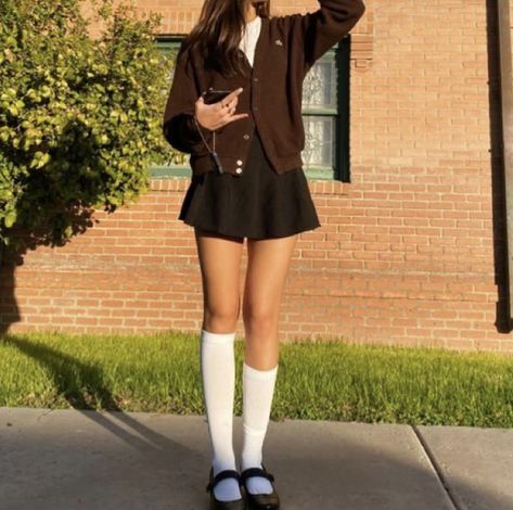 Thigh High Sock Outfit, Mary Jane Flats Outfit, Skirt And Knee High Socks, Knee Socks Outfits, Outfits With Mary Janes, Red Heels Outfit, Knee High Socks Outfit, Mary Jane Outfit, Mary Jane Shoes Outfit