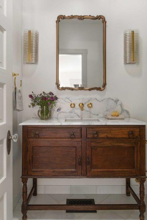 7 Bathroom Trends For 2024 That Are Bold, Beautiful And Majorly Exciting - Emily Henderson Custom Bathroom Vanity, Latest Bathroom, Bathroom Design Trends, Flooring Trends, Shower Surround, Emily Henderson, Bathroom Trends, Farmhouse Bathroom, Guest Bathroom