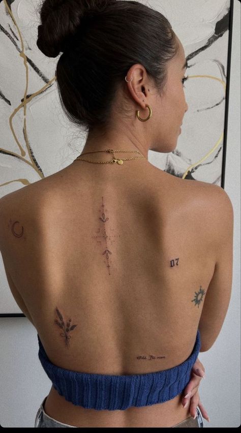 Tatoo Dog, Small Back Tattoos, Tato Minimal, Neck Tattoos Women, Back Of Neck Tattoo, Petite Tattoos, Spine Tattoos For Women, Neck Tattoos, Modern Tattoos