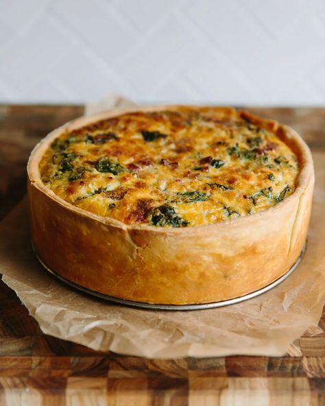 Springform Pan Recipes, How To Make Quiche, Best Quiche Recipes, Baking Weights, Quiche Lorraine Recipe, Easy Quiche, Quiche Recipes Easy, Breakfast Quiche, Crustless Quiche