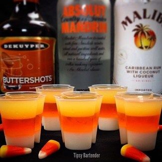 Halloween Party Shots, Candy Corn Jello, Adult Halloween Party Ideas, Candy Corn Jello Shots, Halloween Jello Shots, Halloween Jello, Halloween Fest, Jello Shot Recipes, Jello Shot