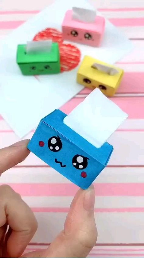 Hadiah Diy, Daily Crafts, Kraf Kertas, Instruções Origami, Cool Paper Crafts, Easy Paper Crafts Diy, Seni Dan Kraf, Paper Craft Diy Projects, Diy Paper Crafts Decoration