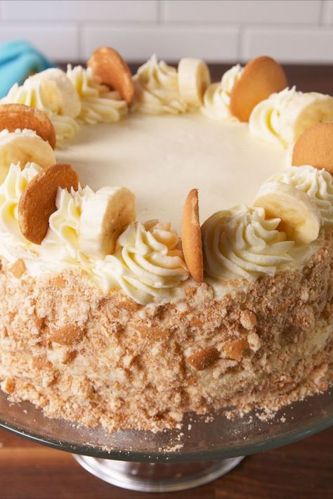 Easy Banana Pudding Cake Recipe, Banana Pudding Cake Easy, Banana Pudding Cake Recipe, Desserts Banana, Yellow Cakes, Banana Cakes, Kue Macaroon, Banana Pudding Cake, Recipe Banana