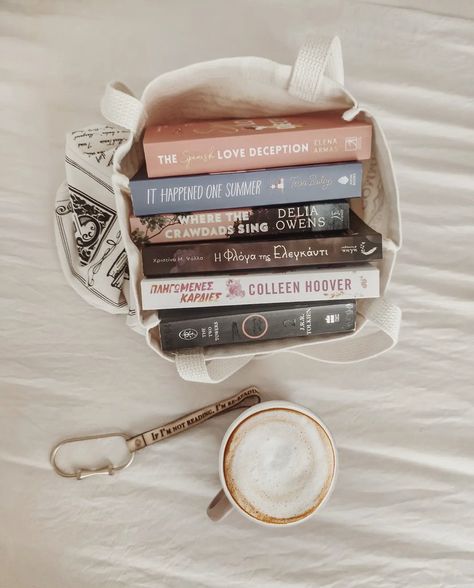 Aesthetic Pictures Of Books, Bookstore Social Media, Book Content Ideas, Book Instagram Pictures, Book Photoshoot, Book Flatlay, Bookstagram Posts, Book Photography Instagram, Book Advertising