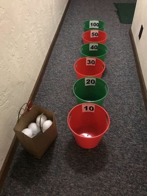 Diy Christmas Party Games, Games For Elementary Students, Christmas Tree Game, Classroom Christmas Party, Christmas Party Games For Kids, School Christmas Party, Diy Christmas Party, Xmas Games, Fun Christmas Party Games