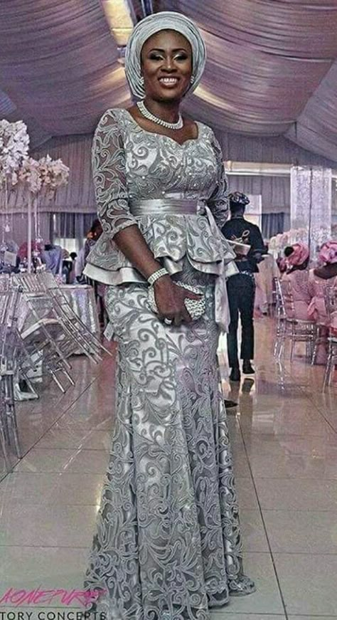 Nigerian Lace Styles Dress, Nigerian Lace Styles, African Lace Styles, Long African Dresses, Best African Dresses, African Fashion Skirts, African Dresses Modern, Afrikaanse Mode, African Wear Dresses