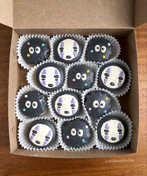 Studio Ghibli Themed Desserts, Studio Ghibli Macarons, Studio Ghibli Pastries, Studio Ghibli Birthday Theme, Ghibli Party Food, Studio Ghibli Treats, Studio Ghibli Bday Theme, Studio Ghibli Baked Goods, Studio Ghibli Deserts