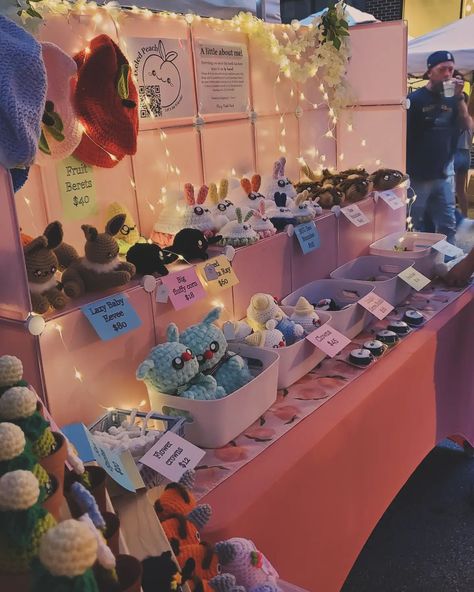 My market @redlanterncity_nightmarket is a wrap! Thanks everyone who stopped by today in the booth. Here are some night shots of the booth and the block, with all the pretty lights and lanterns! Now to sleep in late tomorrow 💤 🏷️ #nightmarket #redlantern #crochet #kawaii #amigurumi #smallbusiness #marketprep #marketsetup #eventplanning Crochet Booth Display Ideas, Crochet Booth, Pumpkin Amigurumi, Kawaii Amigurumi, Market Booth, Booth Displays, Thanks Everyone, Cat Amigurumi, Market Ideas