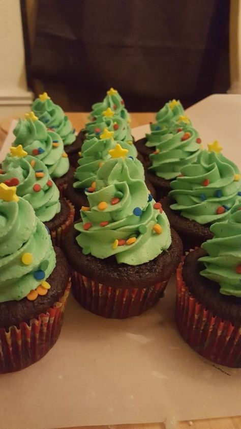 Jul Mad, Kreative Snacks, Christmas Dreaming, Cute Baking, Xmas Food, Think Food, Christmas Snacks, Christmas Cupcakes, Christmas Cooking