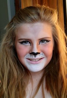 Lion Costume Diy, Cowardly Lion Costume, Fox Face Paint, Wizard Of Oz Lion, Lion Face Paint, Lion Makeup, Kitty Face Paint, Lion King Costume, Fox Makeup