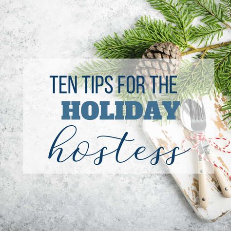 Hostess Tips, Hosting Hacks, Hosting Christmas Dinner, Christmas Party Host, Christmas Hostess, Holiday Hosting, Hosting Tips, Christmas Prep, Cocktails To Try