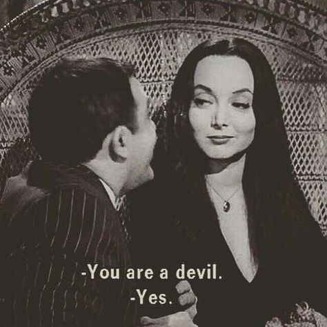 WWMD What would Morticia do? Unleash your inner devil 😈 this halloween weekend!! What are you planning to dress as? #trickortreat #halloween #morticiaaddams #winewipes 🎃🕸🕷 Addams Familie, Gomez And Morticia, Carolyn Jones, رورونوا زورو, Morticia Addams, Adams Family, رعب نفسي, I Love Cinema, Bonnie Bennett