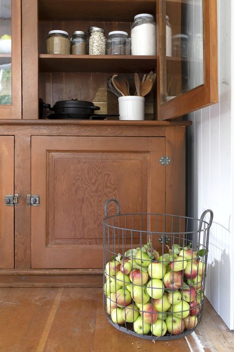 Flour Cabinet Vintage, Polish Farmhouse, Pie Cabinet Antique, Farmhouse Kitchen Hutch, Antique Storage Hutch, Farmhouse Kitchen Flooring, Cabinet Door Makeover, Wooden Welsh Dresser, Vintage Ethan Allen Hutch