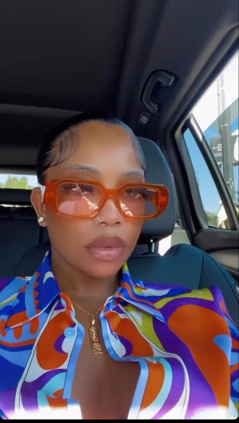 Dearra Taylor Outfits, De'arra Outfits, Dearra Taylor, Taylor Outfits, Natural Glam, Body Reference, Mirrored Sunglasses Women, Pretty People, Mirrored Sunglasses