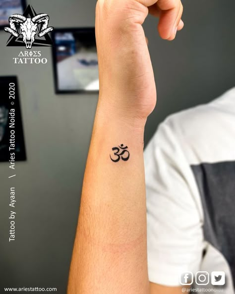 Mother Love Tattoo, Maddy Tattoo, Aum Tattoo, Tattoos Wings, Fearless Tattoo, Trishul Tattoo Designs, Om Tattoo Design, Tattoo Design For Hand, Panda Tattoo