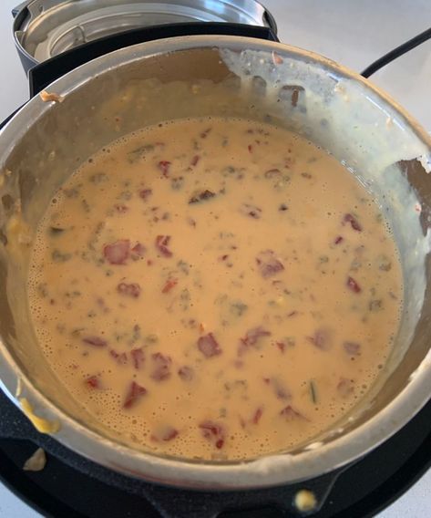 Velveeta Sausage Dip, Velveeta And Rotel, Dip With Sausage, Queso Recipe Easy, Queso Dip Easy, Rotel Dip With Sausage, Cheesy Queso Dip, Sausage Queso Dip, Queso Dip Velveeta