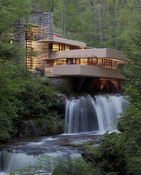 Organic Architecture, Kaufmann House, Falling Water House, Architecture Cool, Frank Lloyd Wright Homes, Water House, Living Modern, Casa Container, Hem Design