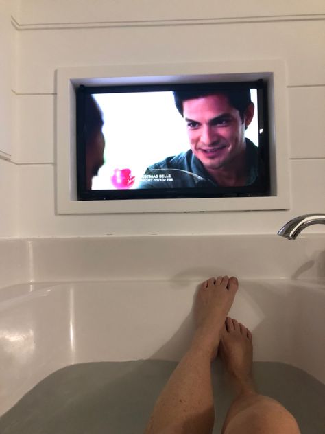 Tv Over Bathtub, Tv In The Bathroom, Tv Bathtub, Bath With Tv, Bathtub Tv, Bathroom With Tv, Bathtub With Tv, House Apartment Ideas, Earthy Bathroom