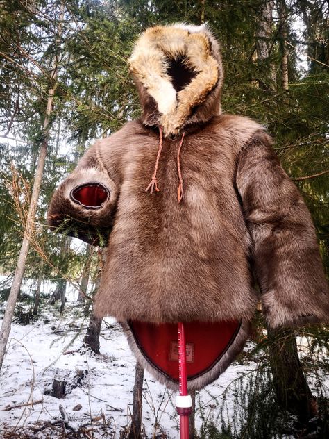 Animal Hide Clothing, Clothes Folds, Survival Outfit, Fur Projects, Buckskin Clothing, Inuit Clothing, Primitive Clothing, Mountain Man Clothing, Fur Clothes