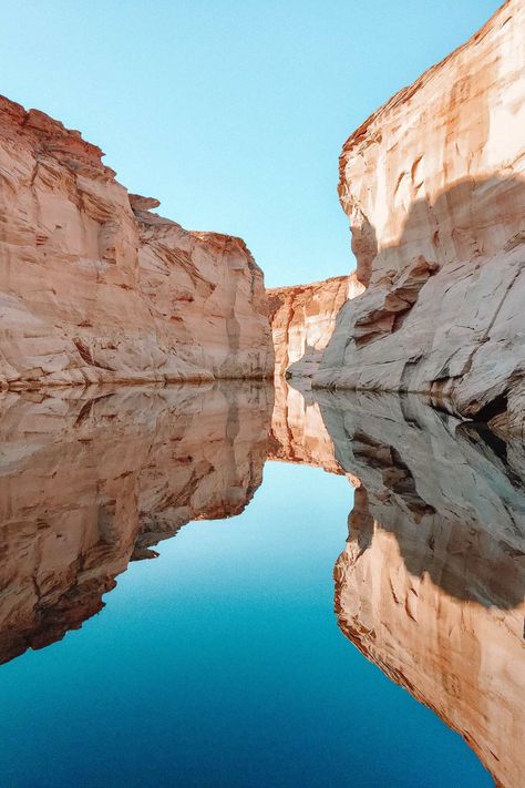 Best Places In Utah To Visit (7) Afghanistan Photography, Snow Canyon State Park, Utah Lakes, Escalante National Monument, Utah Road Trip, Outdoor Photographer, Utah Travel, Lake Powell, Utah Photography