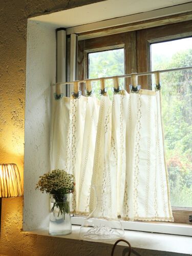 1910s House Interior, Boho Kitchen Curtains, Cottage Core Home Decor, Cafe Curtains Kitchen, Cottage Core Home, Cottage Curtains, Half Curtains, Glass Closet, Curtain Door