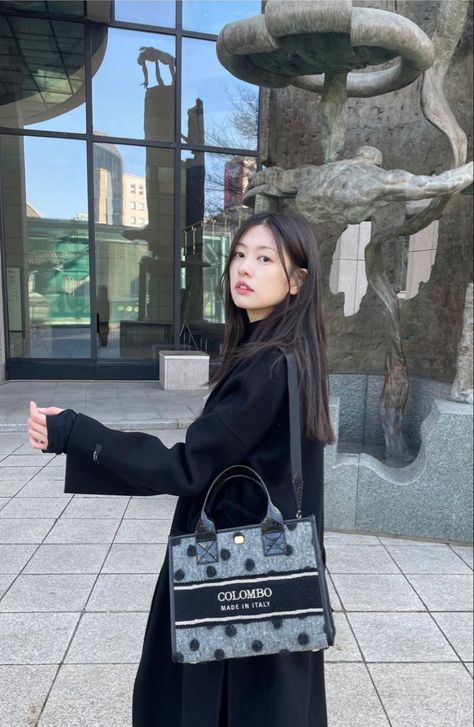 Jun So Min, Korean Photoshoot, Jung Somin, So Min, Black Hair Balayage, Jung So Min, Winter Outfit Inspiration, Korean Star, Ulzzang Fashion