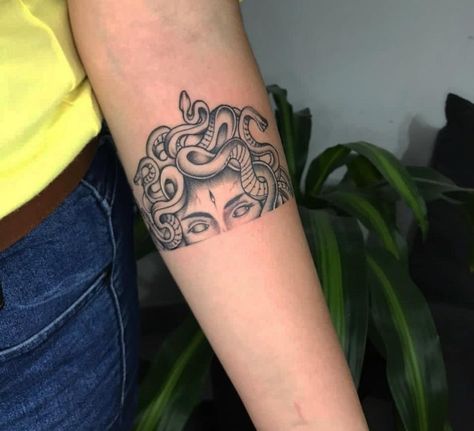 Medusa Tattoos, Artsy Tattoos, Medusa Tattoo Design, Choose Her, Why Her, Medusa Tattoo, Arm Band Tattoo, Stylist Tattoos, Tattoo Designs And Meanings