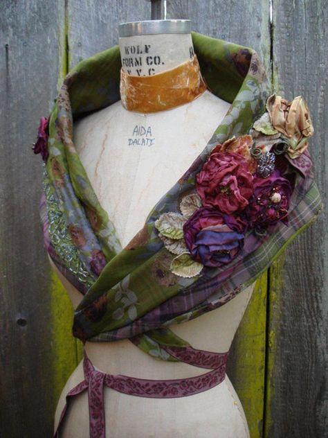 Altered Couture, Couture Accessories, Felted Scarves, Ribbon Work, Vestidos Vintage, Ribbon Embroidery, Hippie Chic, Silk Ribbon, Fabric Art