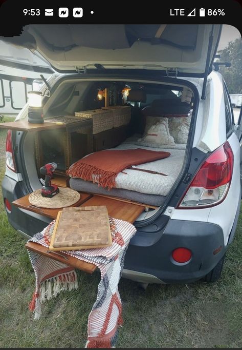 Subaru Camping Conversion, Small Car Conversion, Camping Car Setup, Cute Car Camping, Camp In Car Ideas, Living In Your Car Ideas, Diy Subaru Outback Camper, Car Camping Decor, Living In Minivan