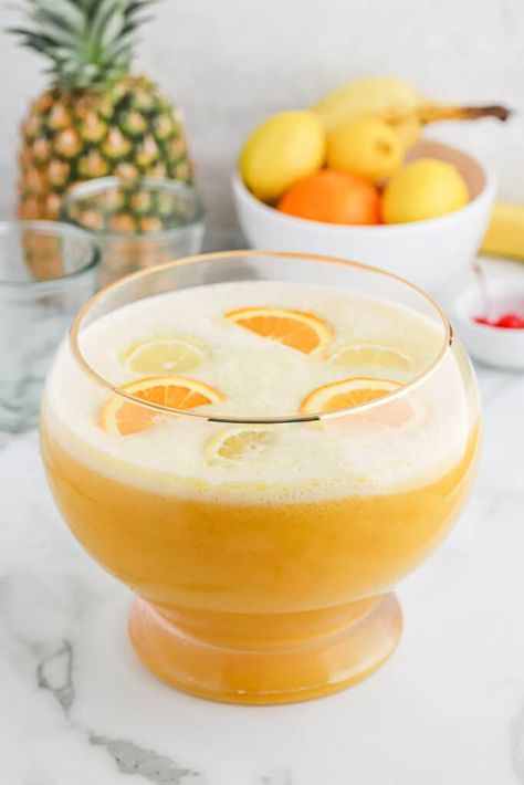 Orange Punch Recipes, Ginger Ale Punch, Ice Cream Punch, Lemon Slush, Fruit Punch Recipe, Lemon Juice Recipes, Holiday Punch Recipe, Liquid Lunch, Orange Punch