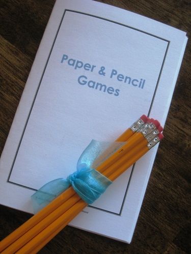 Paper & Pencil Game Book: Homemade Christmas Gifts Paper And Pencil Games, Pencil Games, Paper Games For Kids, Old Fashioned Games, Pen And Paper Games, Easy Homemade Gifts, Free Games For Kids, Free Printable Gifts, Printables Free Kids