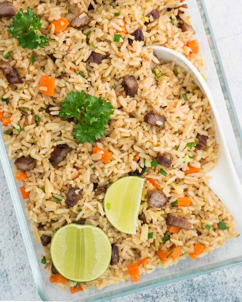 This post provides a recipe and instructions on how to make the Thai dried beef fried rice that's really delicious and filling! Beef Fried Rice Recipe, Khao Pad, Thai Fried Rice, Beef Fried Rice, Dried Beef, Thai Beef, Cooking Jasmine Rice, Asian Inspired Recipes, Fried Rice Recipe