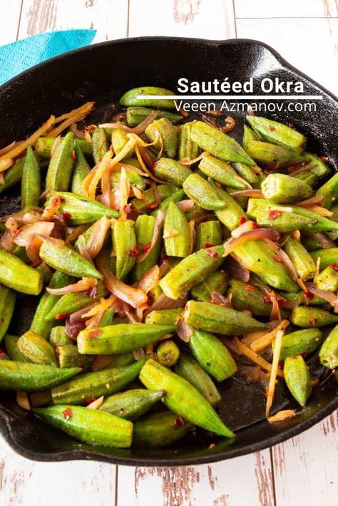 Make perfectly sauteed okra that's not slimy or sticky. Made with onions, ginger, garlic, and a splash of lemon this dish gets done in just 15 minutes. #sauteed #okra #okrarecipe #sauteedokra #okrarecipes #vegetarian #15minokra Cooking Collard Greens, Sauteed Okra, How To Cook Okra, Fresh Okra, Sauteed Squash, Okra Recipe, Okra Recipes, Keto Side Dishes, Vegetarian Cooking