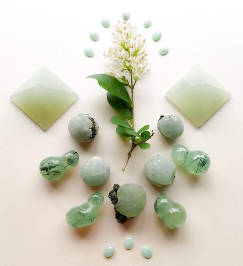 Jade, Phrenite with Epidote and Ligustrum blossom  To rise above the inessential is just  to be more you  than ever °Woodlights Woudlicht Jade Crystal Aesthetic, Jade Gemstone Aesthetic, Growing And Healing, Healer Aesthetic, Jade Core, Spa Massage Room, Crystals Healing Grids, Capricorn Aesthetic, Jade Nails