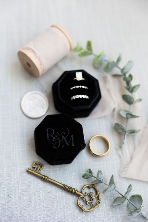 SaveTheDateDesignsCo - Etsy Ring Box Wedding Photo, Ring Boxes For Wedding, Wedding Rings Box Ideas, Ring Box Aesthetic, Wedding Ring Box Ideas, Wedding Ring Boxes, Octagon Ring, Black Ring Box, Custom Wedding Ring