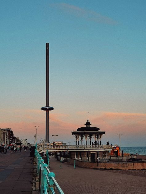 Uk Beach Aesthetic, Brighton Beach Uk, Brighton I360, 2024 Planning, Uk Aesthetic, Nostalgic Summer, Story Backgrounds, Wallpaper Sunset, Uk Beaches