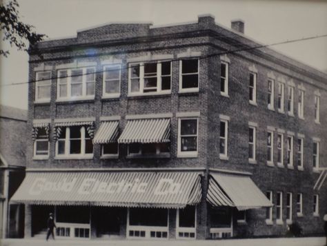 Presque Isle. Maine Aroostook County, Presque Isle, Multi Story Building, Maine, Building