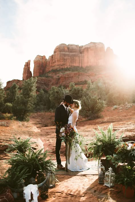 Sedona Red Rock Elopement Wedding at Cathedral Rock » Jane in the Woods Blog || Sedona & Destination Wedding Photographer & Planner Southwestern Wedding, Cathedral Rock, Elopement Weddings, Sedona Wedding, Woods Photography, Micro Weddings, Destination Wedding Locations, Wedding Albums, Desert Wedding