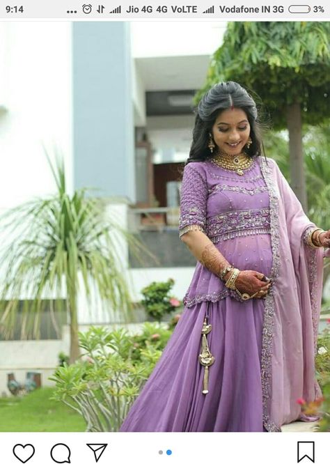 Indian Maternity Outfits, Maternity Indian Outfits, Baby Shower Dress For Mom Indian, Godh Bharai Outfit Indian, Pregnancy Outfits Indian, Maternity Gowns Indian, Baby Shower Indian, God Bharai, Indian Maternity Wear