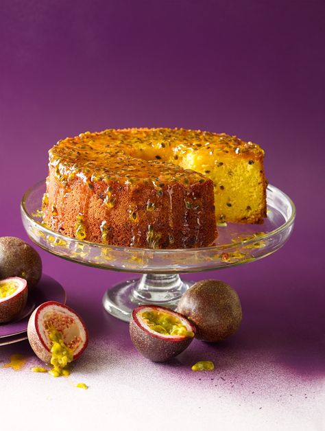 Passionfruit Cake, Passion Fruit Cake, Passionfruit Recipes, Cake Light, Sbs Food, Torte Cupcake, Fruitcake Recipes, Gateaux Cake, Brazilian Food