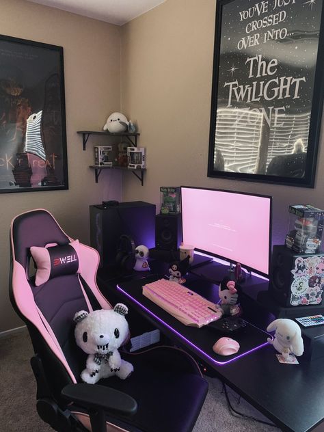 Pink And Black Pc Setup, Adorable Home Game Ideas Lounge, Adorable Home Game Ideas, Adorable Home Game, Lounge Aesthetic, Games Room Inspiration, Adorable Home, Pink Games, Gamer Setup