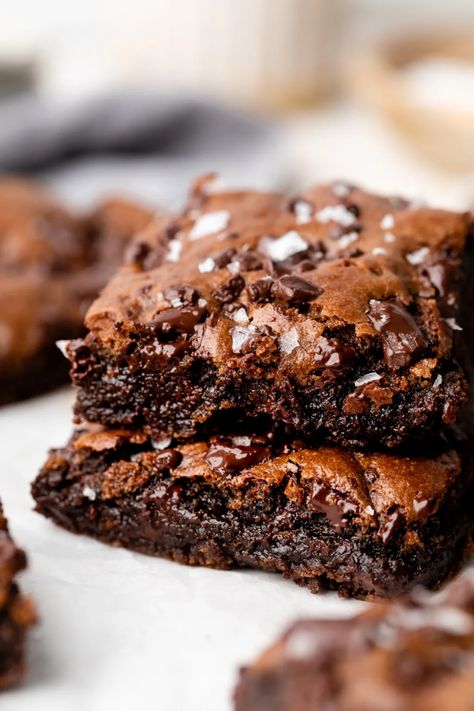 Tahini Brownies, Tahini Chocolate, Chocolate Tahini, Clean Treats, Vegan Egg Substitute, Tahini Recipe, Chocolate Chip Blondies, Salted Caramel Brownies, Brownie Toppings