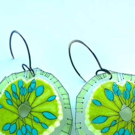 becky sawyer on Instagram: "Blue sky, spring green and yellow sun. Bring on the hot weather 🌞🌞🌞  Art jewelry earrings made with colored pencil on shrink plastic with handcrafted oxidized sterling silver.   #earart #artjewelry #modernartjewelry  #contemporaryartjewelry #statementearrings #shrinkplastic #drawing #coloredpencil #artforears #leagueofnhcraftsmen #handmade #notwoalike #modernjewelry #doodling #abstractearrings  #jewelrydesigner #plasticjewelry #nonmetaljewelry #handmade #oxidizedsilverjewelry #wearableart #uniquejewelry #designerjewelry #artistmade #originaldesign #creativejewelry #accessoriesofinstagram #earringsofinstagram #neon #brightcolors" Diy Shrink Plastic Jewelry, Shrink Plastic Earrings, Shrinky Dink Earrings, Weather Art, Shrink Plastic Jewelry, Art Jewelry Earrings, Ear Art, Shrink Art, Shrinky Dink