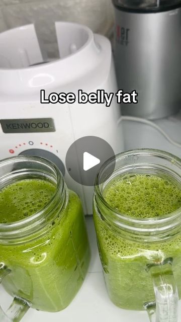 Smoothie WeightLoss Plan on Instagram: "14day lose belly fat at home  Cre by @kimkitchen0 -——————————— Your weight don’t let people shaming it Delicious, Easy-To-Make Smoothies For Rapid Weight Loss Follow @smoothieweightloss_plan for more Recipes Everyday ———————————— #losebellyfat #bellyfat #smooth #smoothiedetox #smoothierecipes #healthysmoothies #smoothies #smoothiemaking #smoothiemagic #smoothierecipe #smoothiediet #smoothielover" Flat Belly Smoothie Fat Burning, Belly Buster Smoothie, Belly Fat Smoothie Recipes, Belly Fat Smoothie Recipes Flat Stomach, Fat Burner Smoothie, Belly Fat Burner Smoothie, Detox Smoothie Recipes, Smoothie Cleanse, Easy Detox