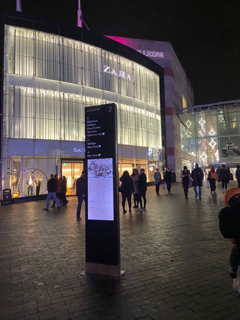 Bullring Birmingham, City At Night Astethic, Riyadh Night View, Building Lights At Night Aesthetic, City Night Aesthetic Widgets, Busy City Aesthetic Night, Expensive Apartment, Birmingham News, Birmingham City