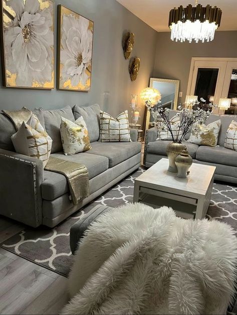 Women Of All Colors Who Love Interior Decorating | Facebook Living Room Themes Apartment, Apartment Aesthetic Cozy Living Room, Silver Living Room Decor, You're Great, Silver Living Room, Green Living Room Decor, Girl Apartment Decor, Contemporary Decor Living Room, Cute Living Room