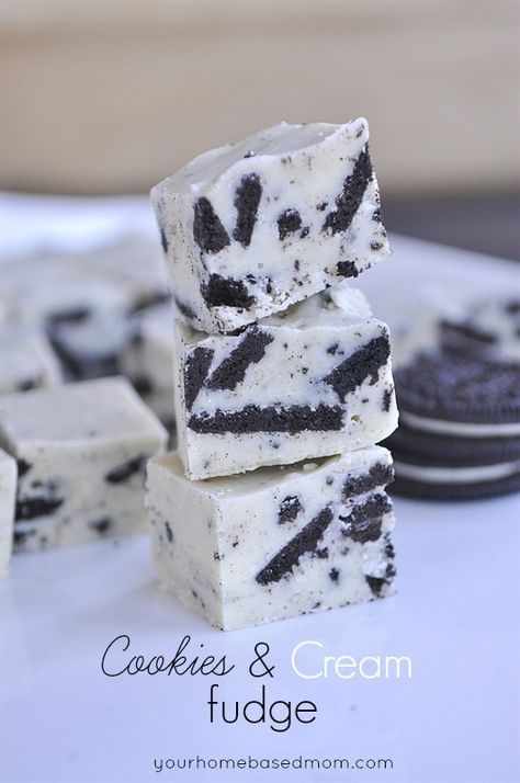 Holiday Fudge - Cookies & Cream and Peanut Butter & Chocolate Diy Cookies, Cookies And Cream Fudge, Pastry Case, Creative Treats, Holiday Fudge, Homemade Chocolates, Cream Fudge, Fudge Cookies, Cookies Cream